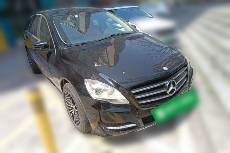 Used Mercedes-Benz R-Class  Front Right 45 Deg