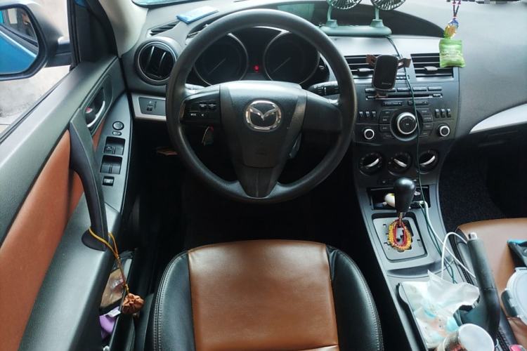 Used Mazda Mazda 3 2013 Hatchback 1.6L Automatic Elite Model
