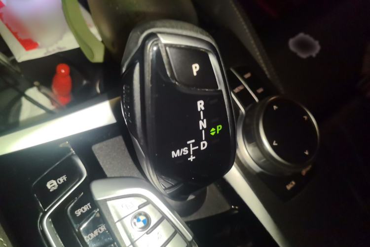Used BMW 5 Series 2021 525i M Sport Package Gear Lever