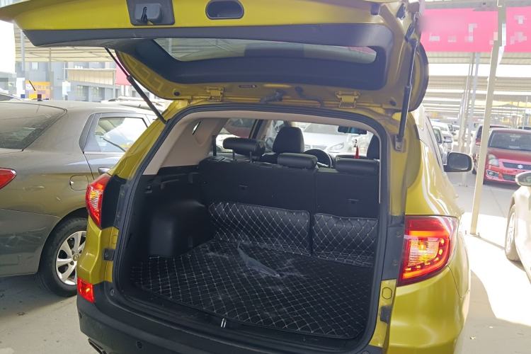 Used BYD Song 2016 Gaishi Edition 1.5TID Automatic Luxury Model
