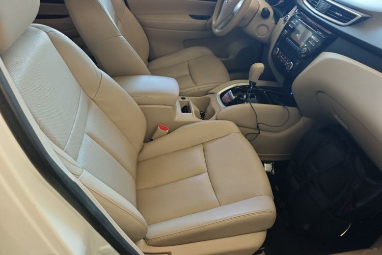 Used Nissan X-Trail 2015 2.0L CVT Comfort MAX Edition 2WD