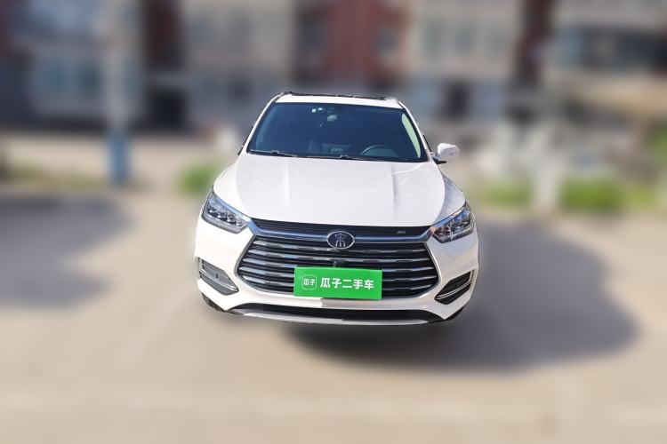 Used BYD Song 2021 Classic Edition 1.5T Manual Luxury Model Front