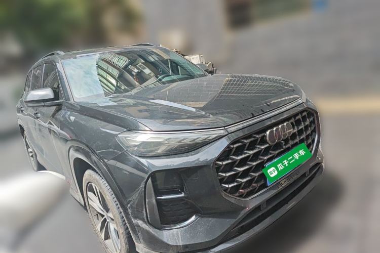 Used Audi Q6 2023 45 TFSI quattro Qiyun Edition Flying Rider Package Front Right 45 Deg