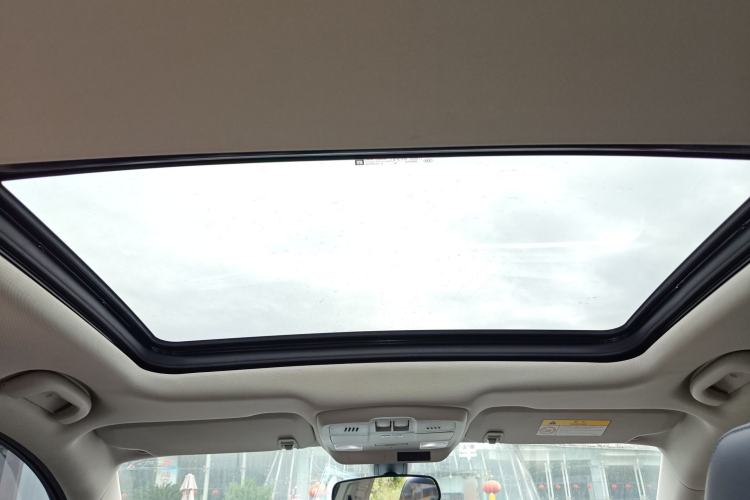 Used Buick Envision 2018 20T Two-Wheel-Drive Elite Model Headliner