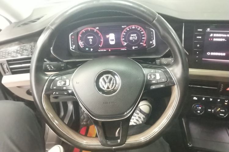 Used Volkswagen Passat 2019 330TSI Prestige Edition China V Standard Steering Wheel