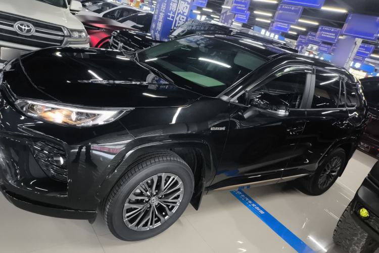 Used Toyota Wildlander 2024 Dual-Motor 2.5L E-CVT Two-Wheel Drive Luxury PLUS Edition