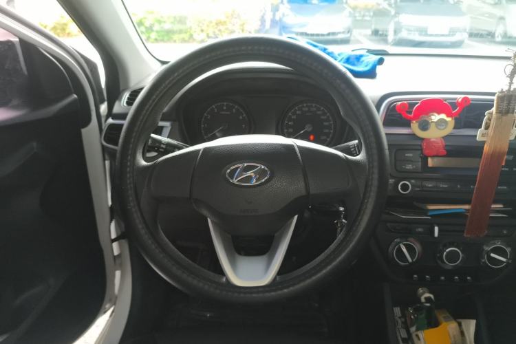 Used Hyundai Verna (older generation) 2020 1.4L Manual GL Refreshed Edition Steering Wheel