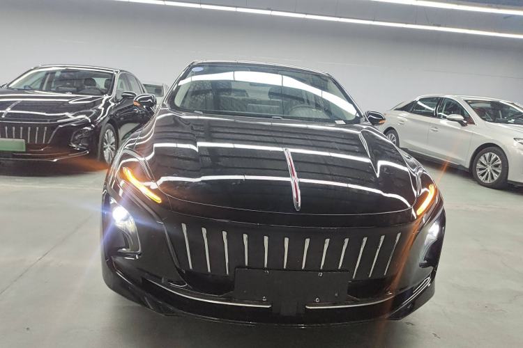 Used Hongqi E-QM5 2022 431 km Charge & Enjoy Edition
