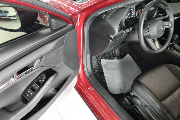 Used Mazda 3 Axela 2020 2.0L Automatic Zhiya Edition Driver Seat