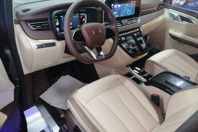 Used Bestune M9 2023 2.0T Ultimate Edition