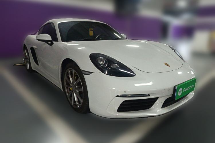 Used Porsche 718 2018 Cayman 2.0T Front Right 45 Deg