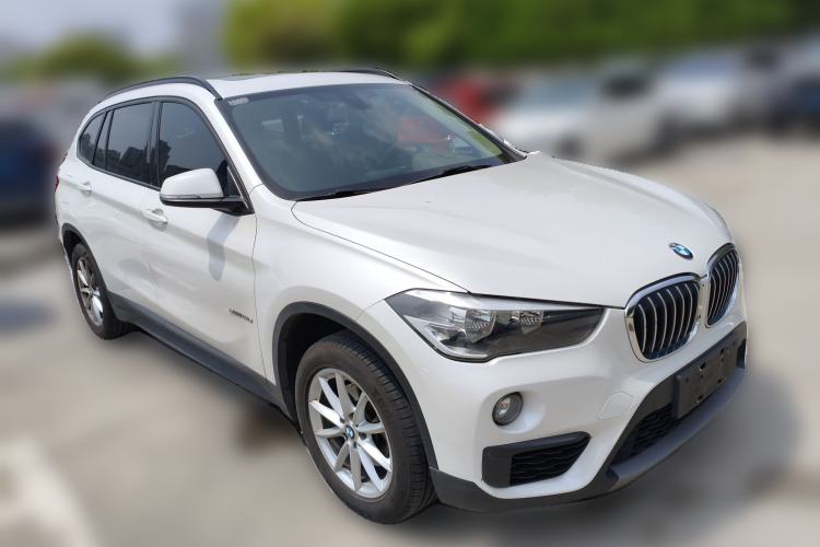 Used BMW X1 2016 sDrive18Li Fashion Model Front Right 45 Deg