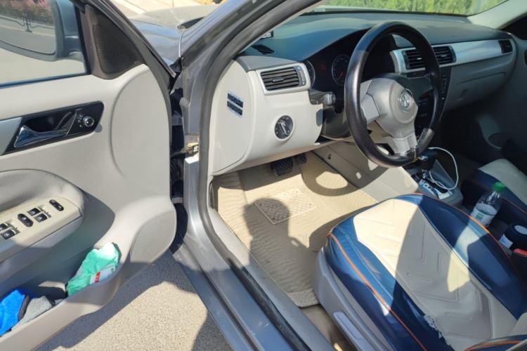 Used Volkswagen Bora 2012 1.6L Automatic Fashion Edition
