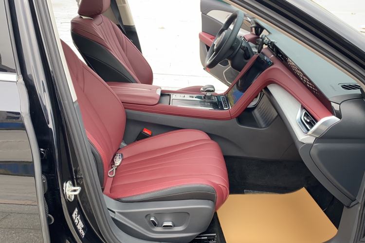 Used Hongqi H5 2025 1.5T DCT Qiyun 500 000th Unit Commemorative Edition
