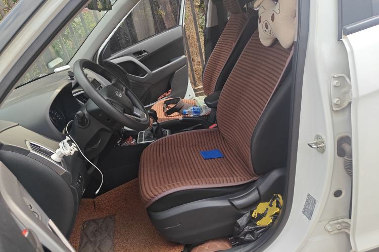 Used Hyundai ix25 2017 1.6L Manual Fashion Model