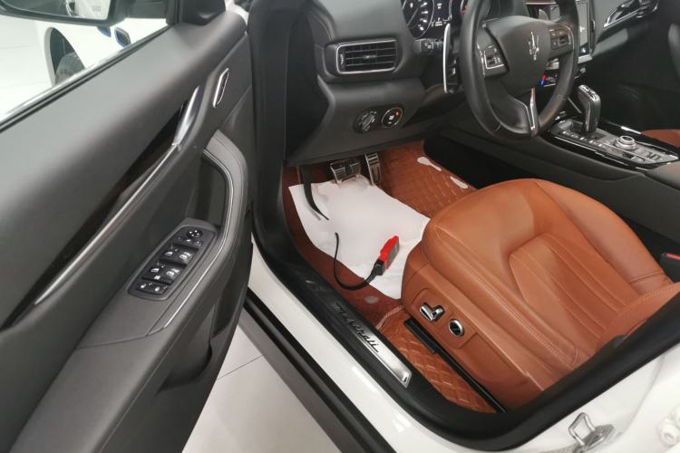 Used Maserati Levante 2022 2.0T GT Sharp Edition Driver Seat