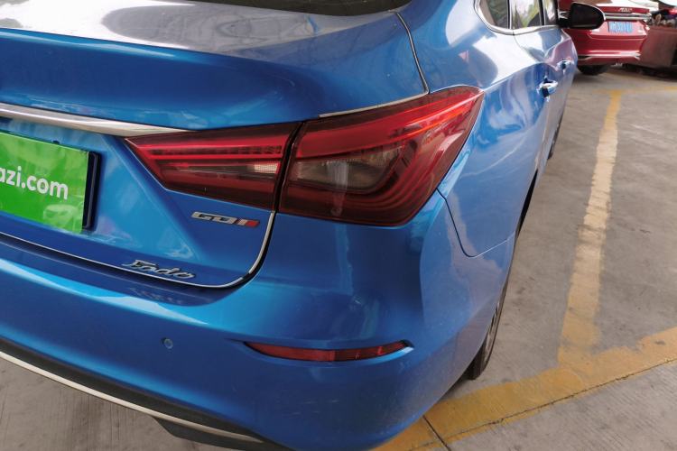 Used CHANGAN Eado 2018 1.6L GDI Manual Fashion Edition
