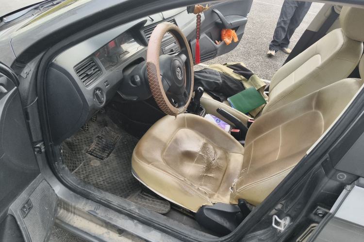 Used Volkswagen Santana 2015 1.6L Manual Fashion Edition