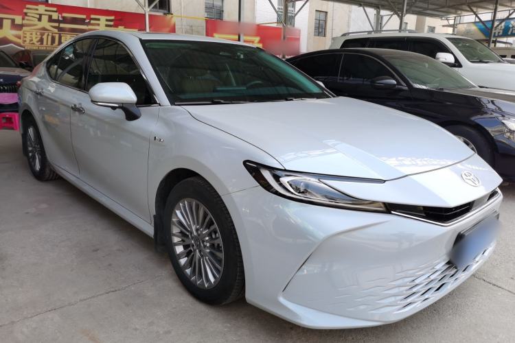 Used Toyota Camry 2024 Dual-Motor 2.0 HGVP Luxury Edition