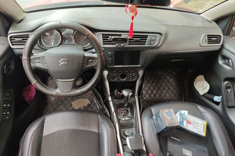 Used Citroen C3-XR 2017 230THP Automatic Pioneer Model Center Console