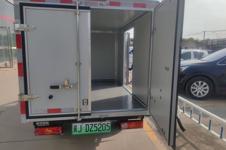 Used Chengshi X2 2022 Wealth Edition Single-Row Box-Type Transport Vehicle