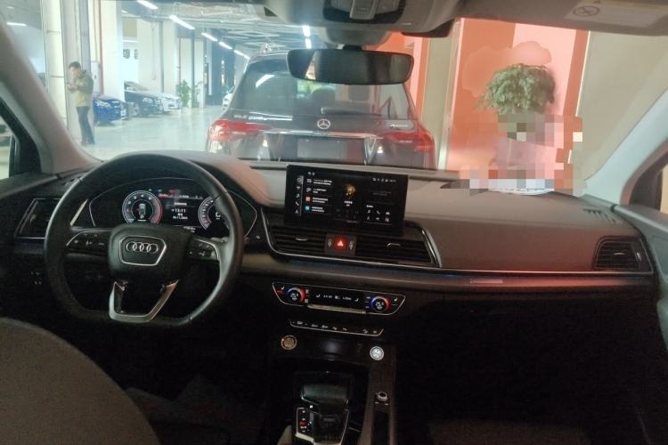 Used Audi Q5L 2022 40T Luxury Dynamic Model
