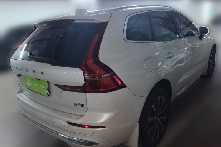 Used Volvo XC60 2023 B5 4x4 Smart Luxury Edition Rear Right 45 Deg