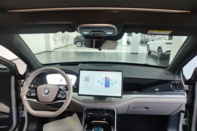 Used BYD Tang New Energy 2025 Intelligent Driving Version DM-i 115KM Flagship Edition Center Console