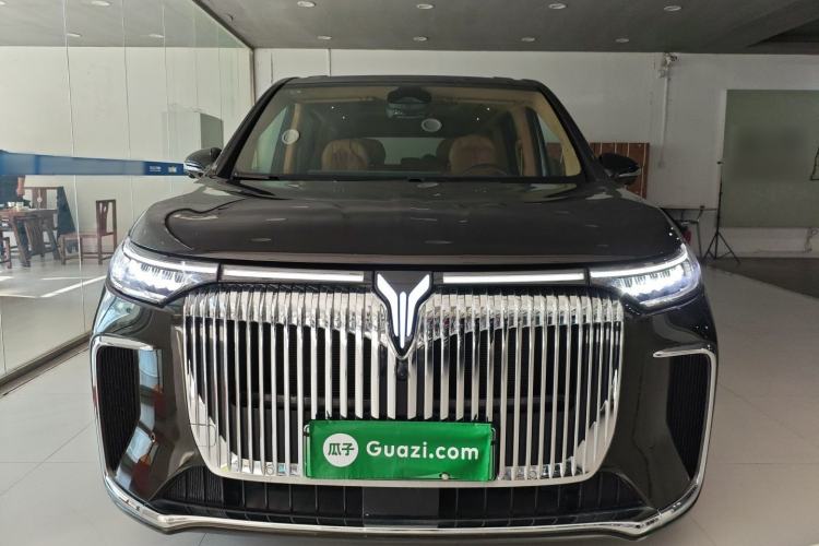 Used VOYAH Dream 2025 PHEV Four-Wheel-Drive Flagship Kunpeng Edition
