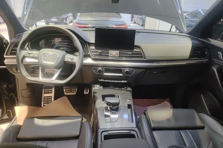 Used Audi Q5L Sportback 2024 40 TFSI Fashion Version Center Console