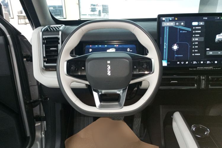 Used iCAR 03 2024 501km Four-wheel Drive Long-range Intelligent Driving Edition Steering Wheel