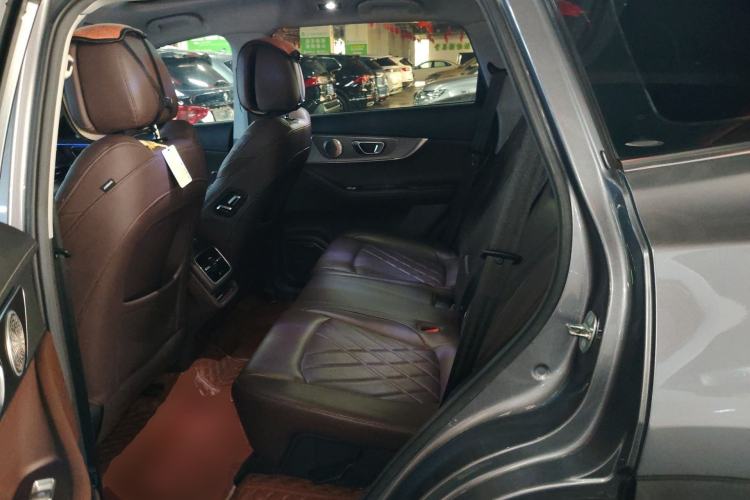 Used Chery Tiggo 8 PRO 2024 Champion Edition 290T Two-Wheel Drive Peak Version 5 Seats Left Rear Seat