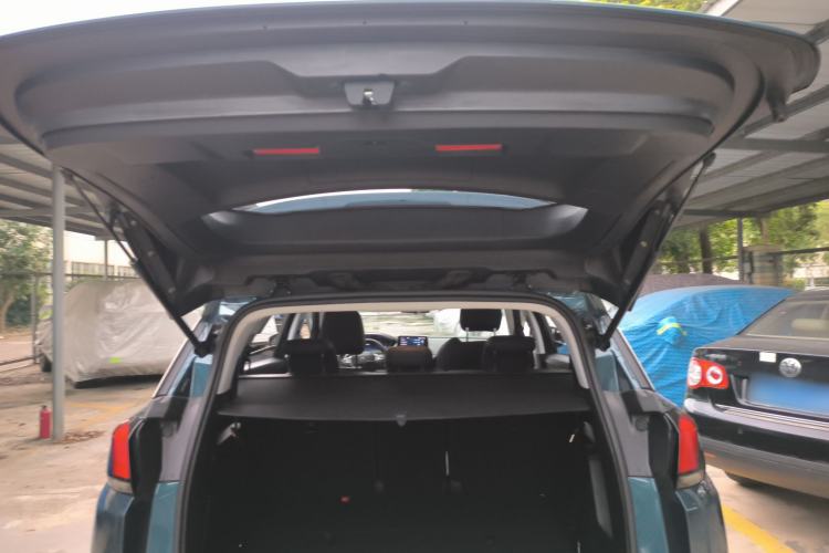 Used Peugeot 5008 2017 380THP 7-Seater Elite Edition
