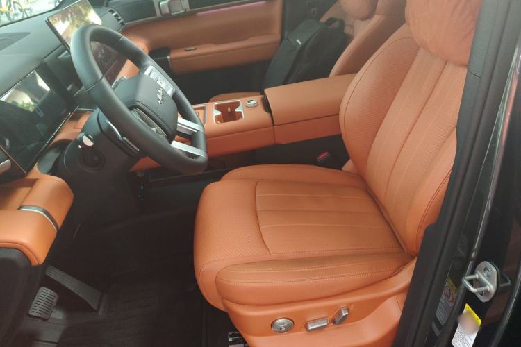 Used Formula Leopard Tai 7 2025 Model 190 km Four-Wheel Drive Ultra Edition
