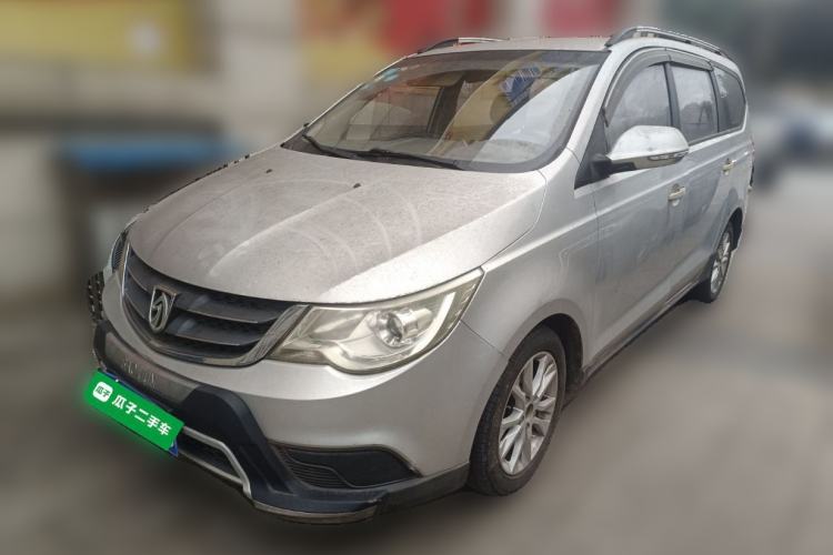 Used Baojun 730 2014 1.5L manual standard trim 7 seats