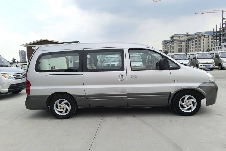 Used JAC Refine 2012 1.9T Xianghe Diesel Long-Wheelbase Government Procurement Version HFC4DB1-2C