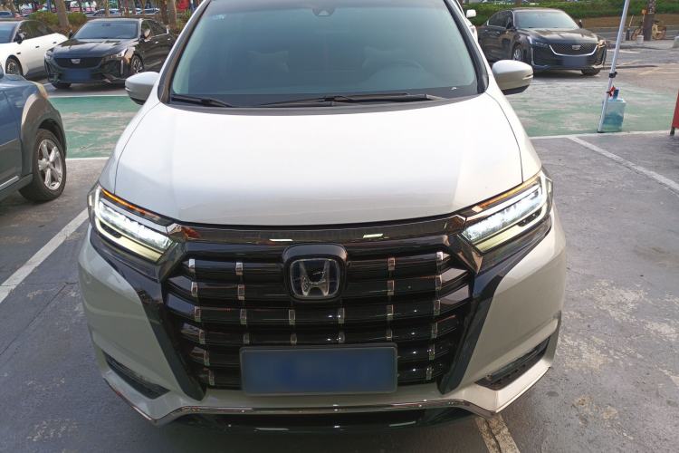 Used Honda Elysion 2022 2.0L eHEV Luxury First Edition
