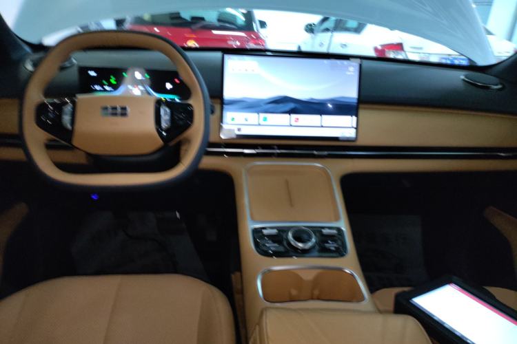 Used Geely Galaxy Xingjian 7 EM-i 2025 55 km Launch Edition Center Console