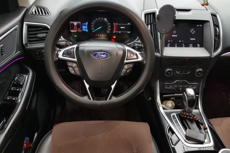 Used Ford Edge 2016 EcoBoost 245 Two-Wheel-Drive Titanium 7-Seater