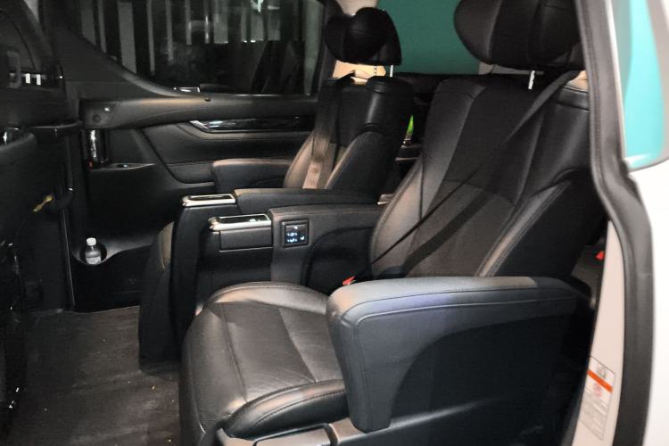 Used Toyota Vellfire 2019 Dual-Engine 2.5L HV Luxury Edition