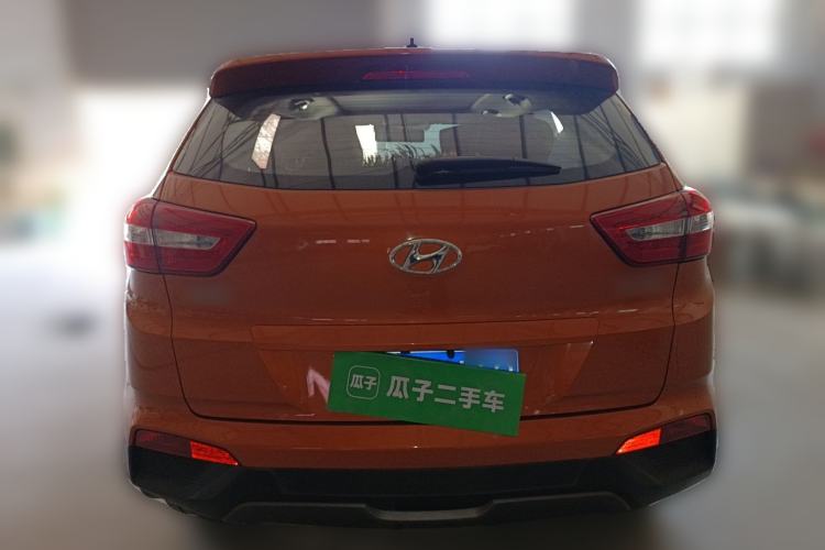 Used Hyundai ix25 2015 1.6L Automatic Two-Wheel-Drive Deluxe DLX Model
