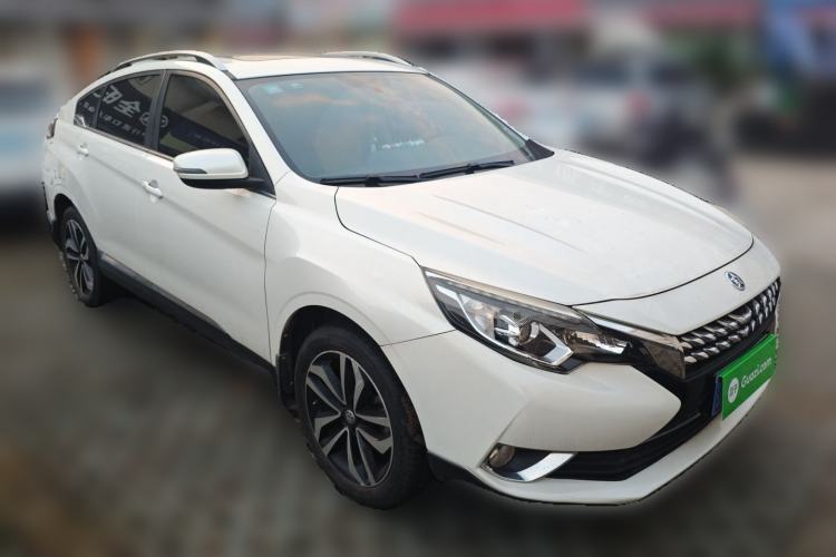 Used Venucia T90 2018 2.0L CVT Smart Connect Luxury Edition China V Standard
