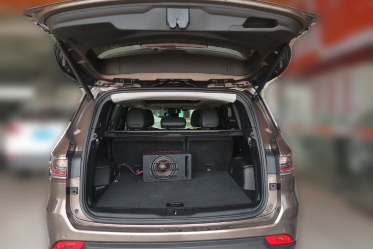 Used Jeep Commander 2018 2.0T Two-Wheel Drive Enjoy Edition China V Trunk