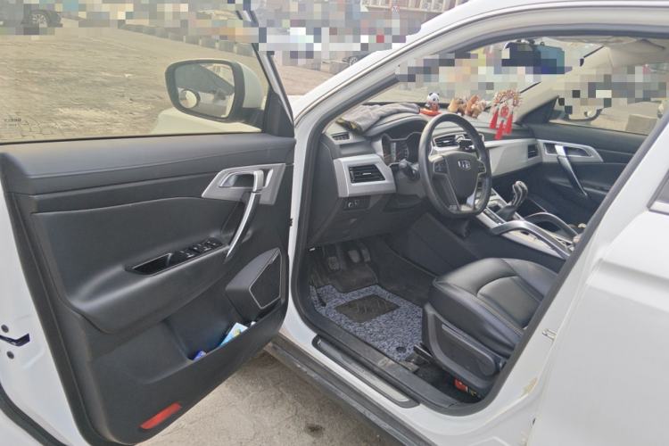 Used Geely Auto Emgrand X7 Sport 2016 1.8TD Manual ZhiShang Model Driver Seat