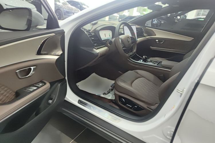 Used BYD Han 2023 EV Champion Edition 605KM Front-Drive Premium Model Driver Seat