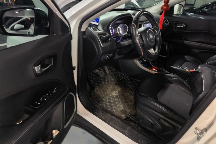 Used Jeep Compass 2020 220T Automatic Leading Edition