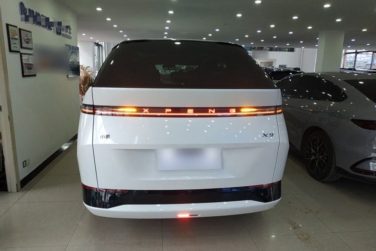 Used XPeng X9 2025 740 Ultra-Long Range Max Rear