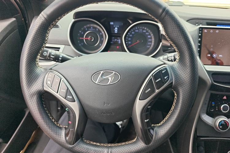 Used Hyundai Elantra (5th Generation / Langdong) 2015 1.6L Automatic Leading Model Steering Wheel