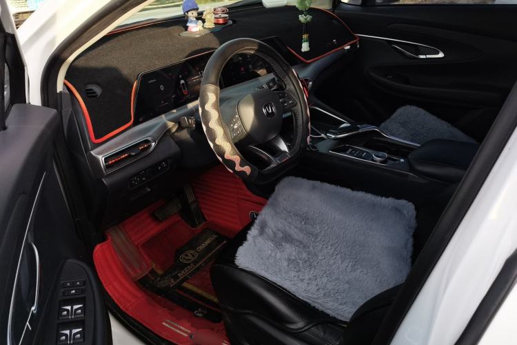 Used CHANGAN UNI-T 2020 1.5T Prestige Version
