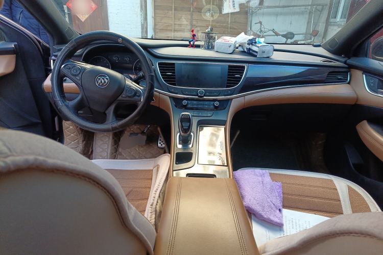 Used Buick LaCrosse 2016 20T Elite Edition Center Console